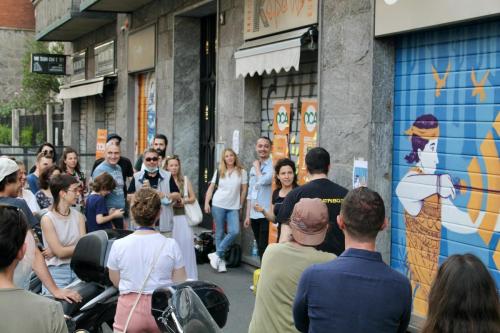 Murales su saracinesca a Milano